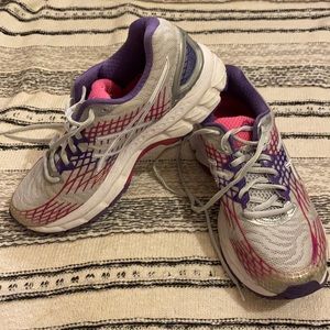 Women’s Asics Gel-Nimbus 17 Running Shoes Size 8 Pink Purple